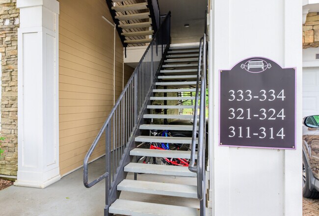 Photo - 2801 Chancellorsville Dr