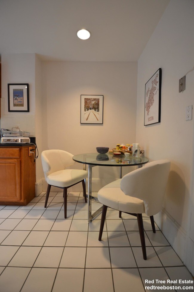 Photo - 1685 Beacon St Unit 2