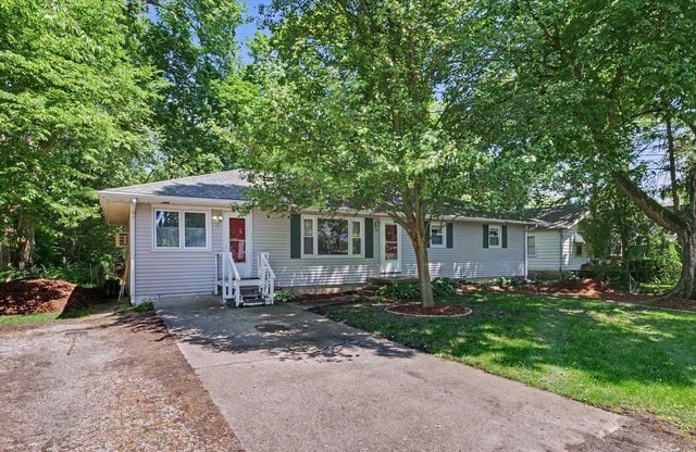 Photo - 108 Brady Ln