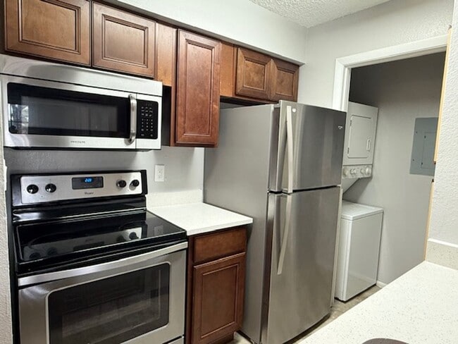 Photo - 208 Afton Square Unit 204