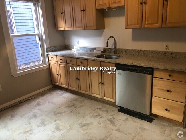 Building Photo - 10 Cambridge Ter Unit 1 Rental