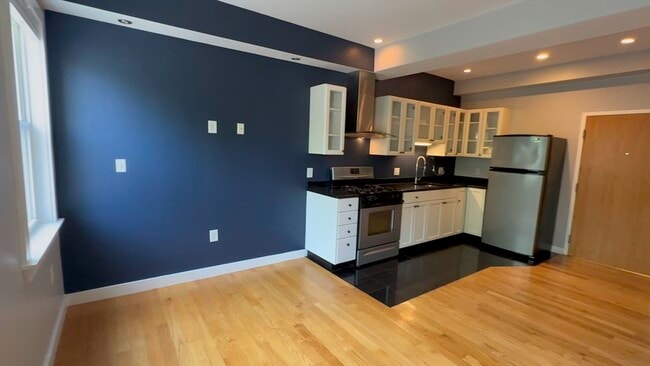 Photo - 251 Dudley St Unit 1