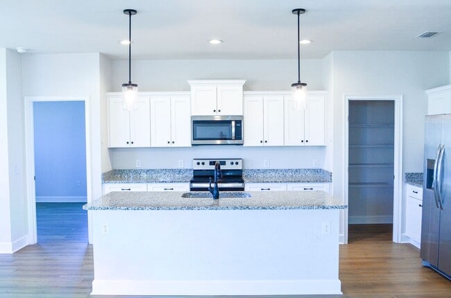 Photo - Savannah Station 3 Bedroom 2 Bath