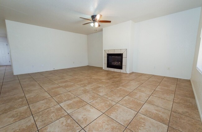 Photo - 1083 Desert Oak Pl