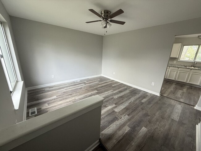 Photo - Quaint 3 bedroom Warren home