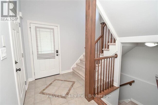 Photo - 6030 Wiens Blvd