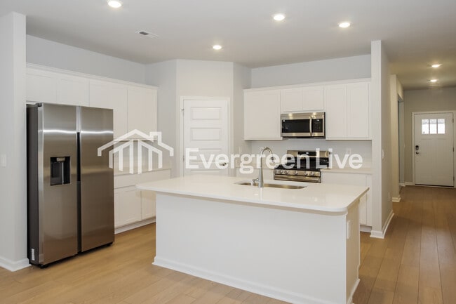 Photo - 154 Fenwick Pl