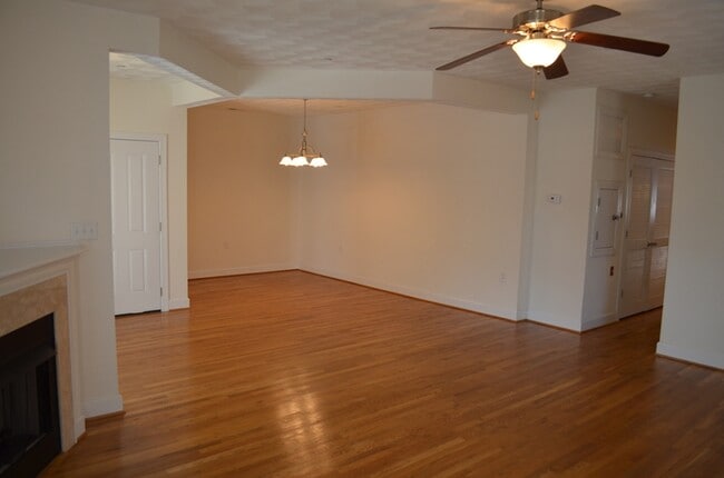 Photo - 915 Colley Ave