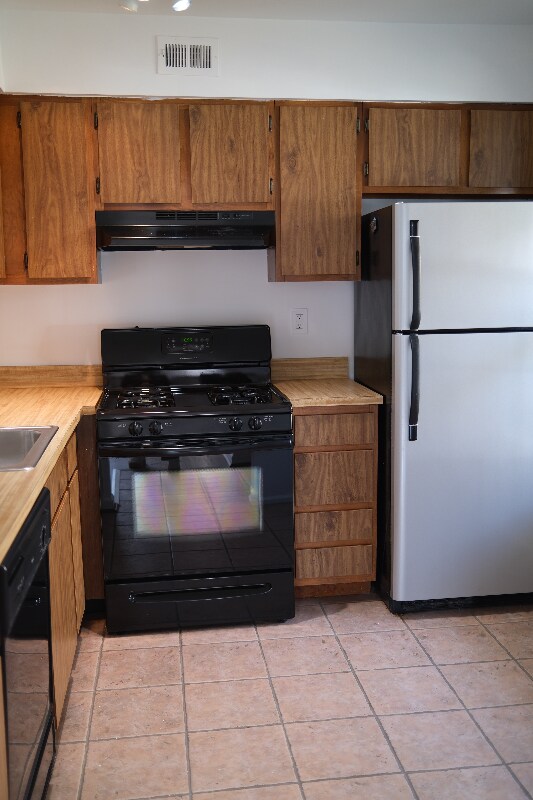 Photo - 153A Bradford Ct