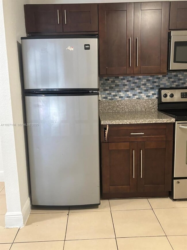 Photo - 5100 SW 41st St Unit 219