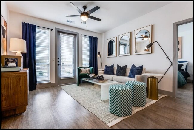 Photo - 2901 Lady Bettye Dr Unit 2022