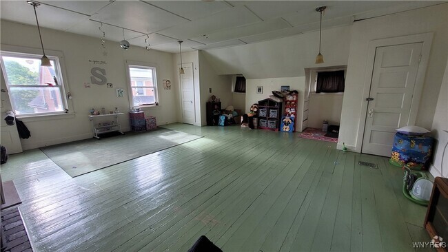 Building Photo - 558 Breckenridge St Rental