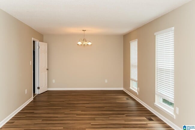 Photo - 720 Twin Ridge Dr