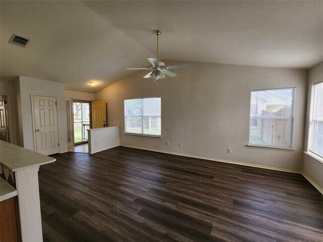 Photo - 111 Prairie Springs Cove