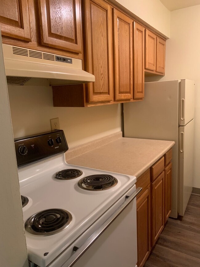 Photo - 2065 Sutton Ave