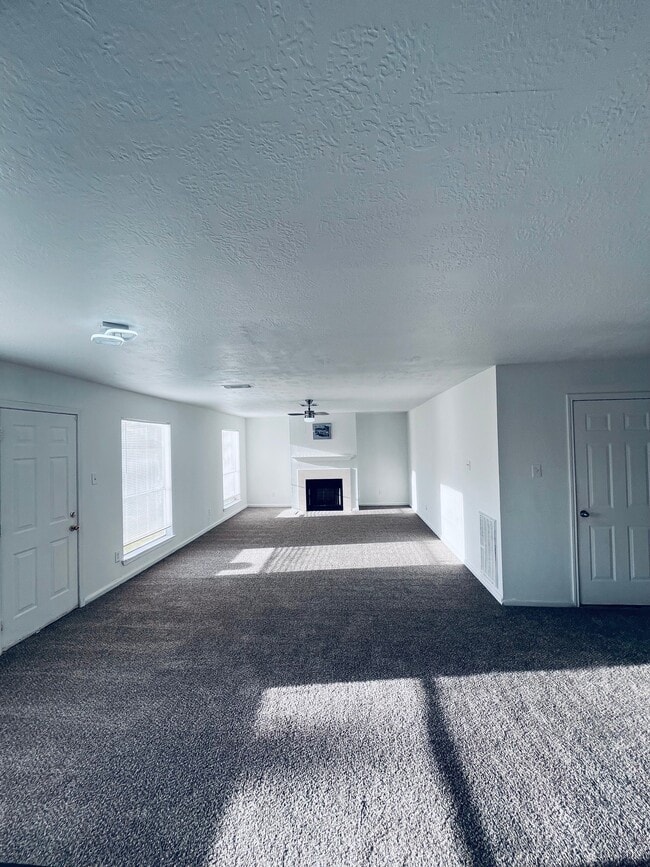 Photo - 2206 Laurel Oak Dr