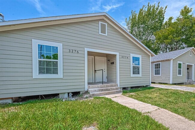 Photo - 3274 Reeves St Unit B