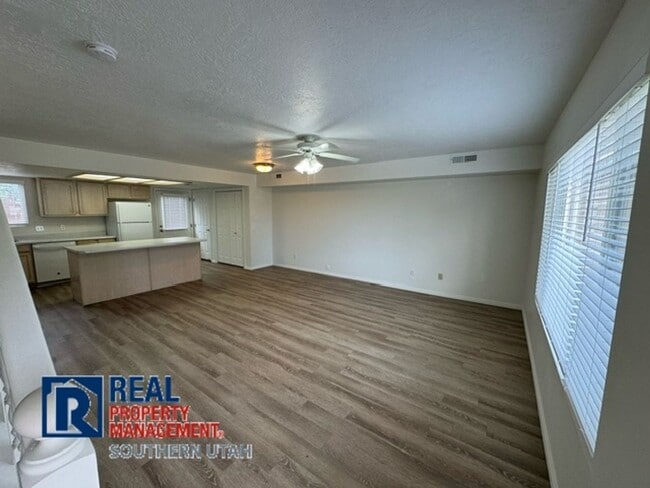 Photo - 1836 W 950 N