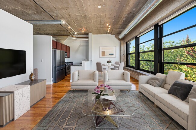 Photo - 1001 W 15th St Unit 342