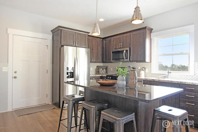 Photo - Jamestown Meadows