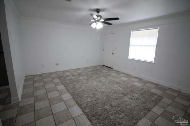 4947 Yacht Harbor Dr