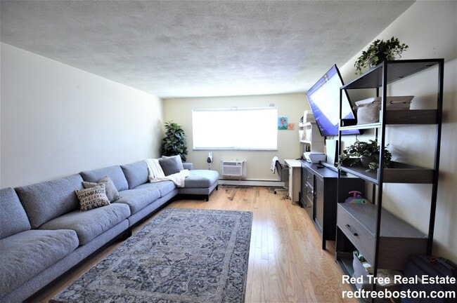 Building Photo - 5050 Washington St Unit 450