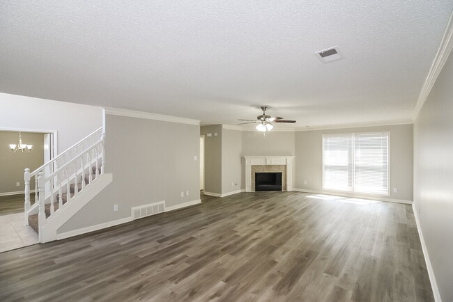 Photo - 8959 Raspberry Ln