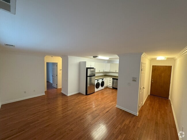 Building Photo - 46 Park Pl Unit 5 Rental