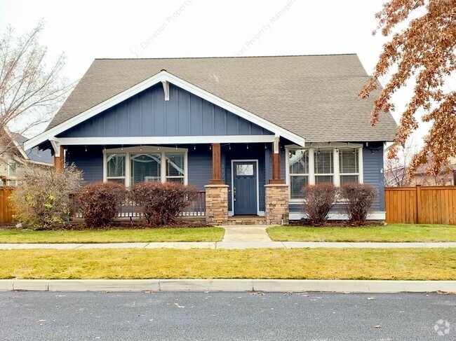 Building Photo - Designer 3BR- 2BA w/Bonus Home by Dry Cany...