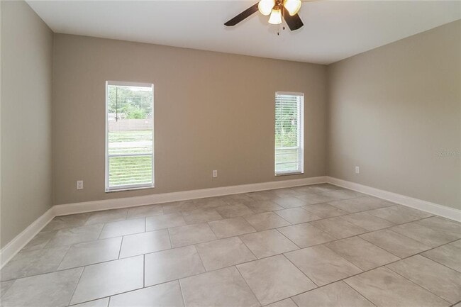 Photo - 605 Crosby Dr