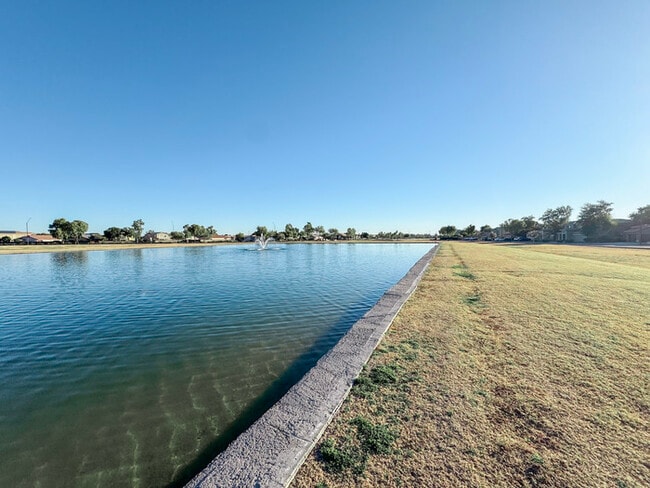 Photo - 2Bed/2Bath House in North Surprise! $199 MOVE-IN SPECIAL! Move-In Ready on 02/05/2026!