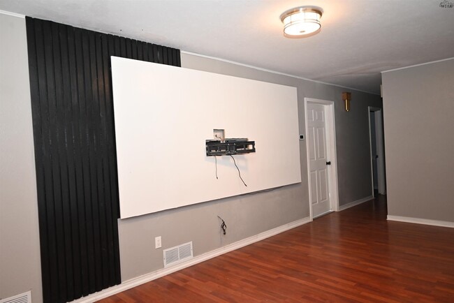 Photo - 1110 Rosemary Dr