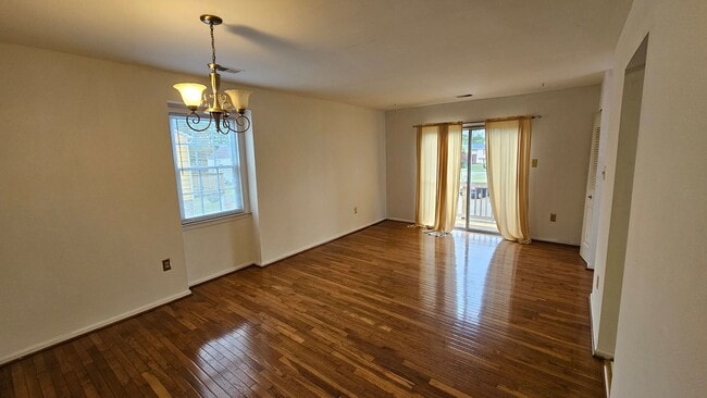 Photo - Secound Story Unit - Single Floor 3BR/1.5BA - Eastern Henrico - Great Location