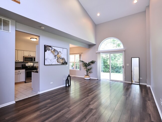 Photo - 2607 Oak Tree Ln