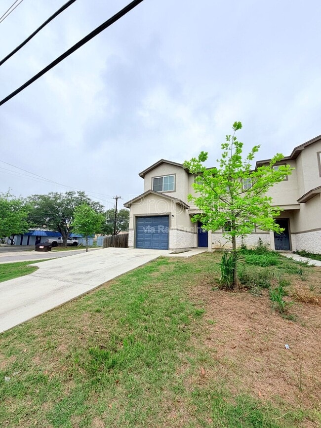 Photo - 11103 Belair Dr