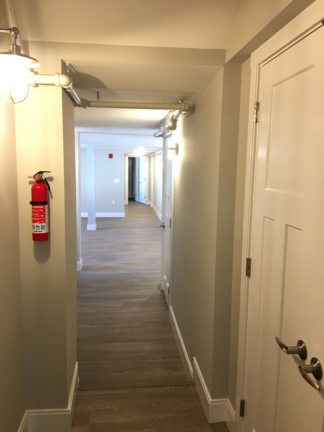 Photo - 151 Portsmouth Ave Unit Suite 2