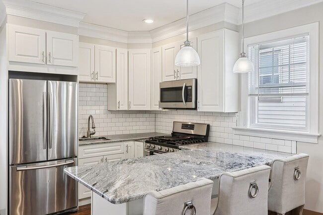 Photo - 1048 Saratoga St Unidad 3