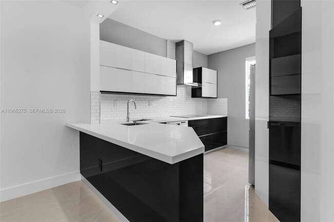 Photo - 30 SE 6th Rd