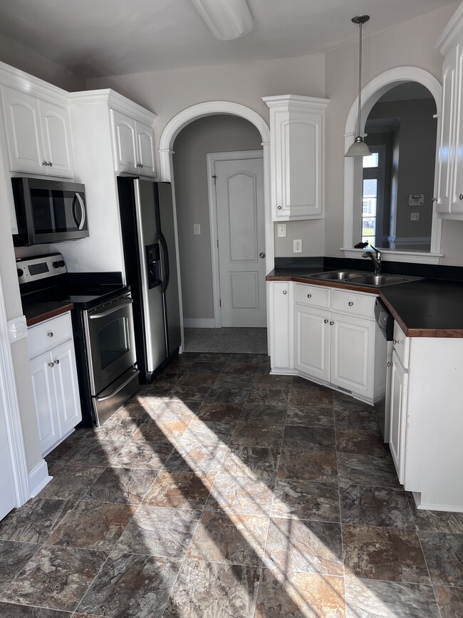 204 Heron Dr