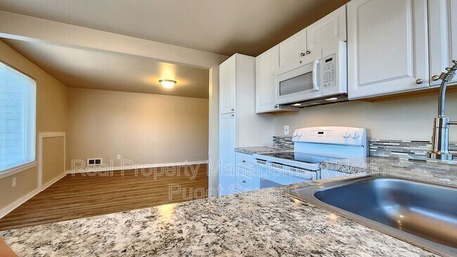 Photo - 2334 Howard Ave Unit A