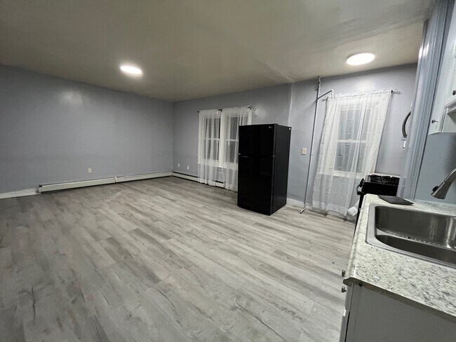 Photo - 65 Drake St Unit 1