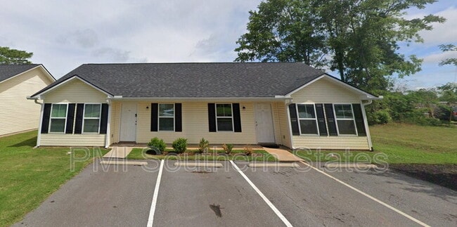 Building Photo - 204 Walnut Hill Dr Unit B Rental