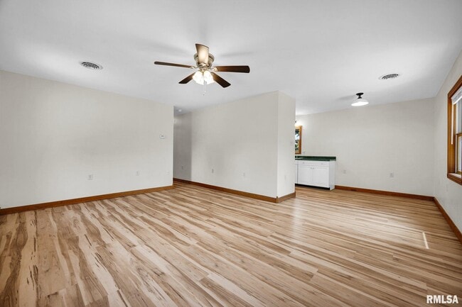 Photo - 108 Radisson Rd