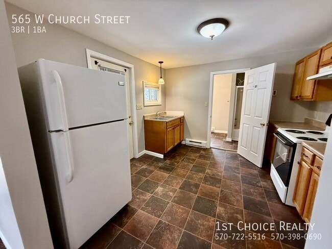 Photo - 565 W Church St