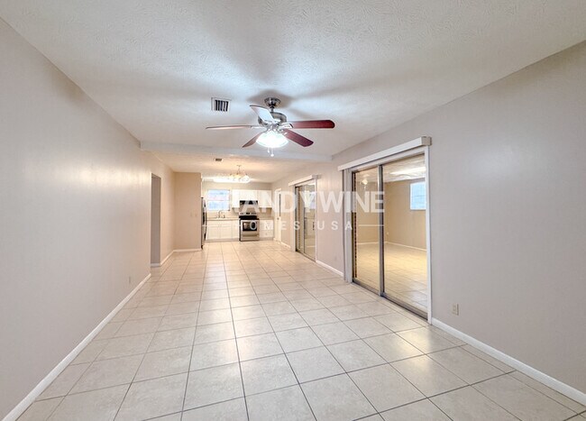 Photo - 3916 Bogata Dr N