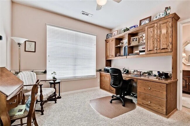 Photo - 15 Glenbrook Ln