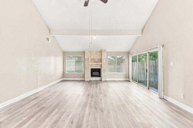 2714 Ashford Trail Dr