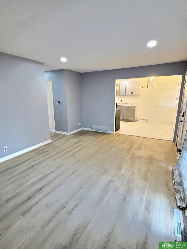 Photo - 5119 Pratt St