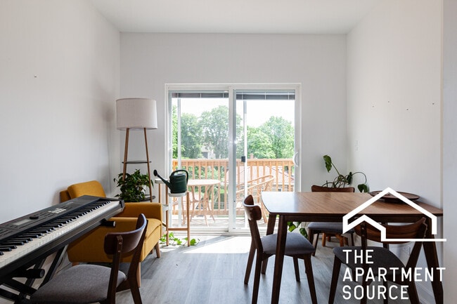 Photo - 4939 N Saint Louis Ave Unit 3