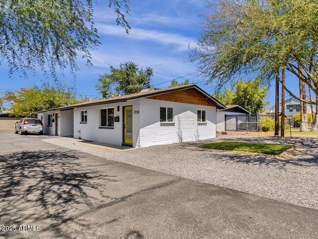 Building Photo - 3116 N 39th St Rental